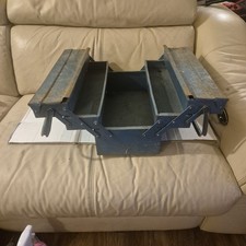 Vintage TASKMASTER MADE IN ENGLAND BLUE 17" INCH CANTILEVER TOOL BOX