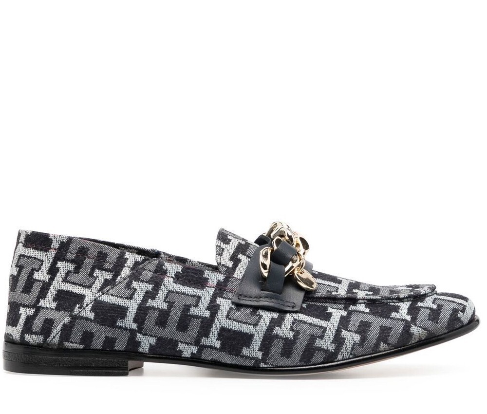 ЛОФЕР С ЦЕПОЧКОЙ ОТ TOMMY HILFIGER И МОНОГРАММОЙ MOCASSINI SCARPE DONNA FW0FW069300G4 35990₽