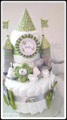 MARKENLOS Windeltorte neutrale Farbe grün unisex Schloss Dino Schnuller Wunschname