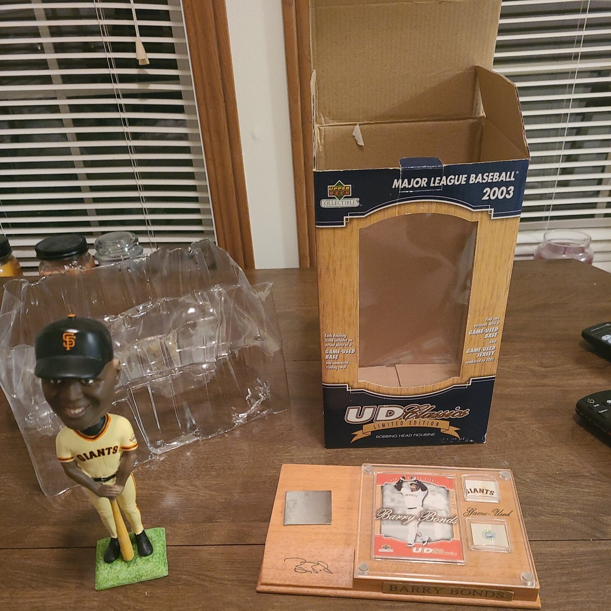 Nice 2003 Upper Deck Collectibles Barry Bonds Bobblehead With Game