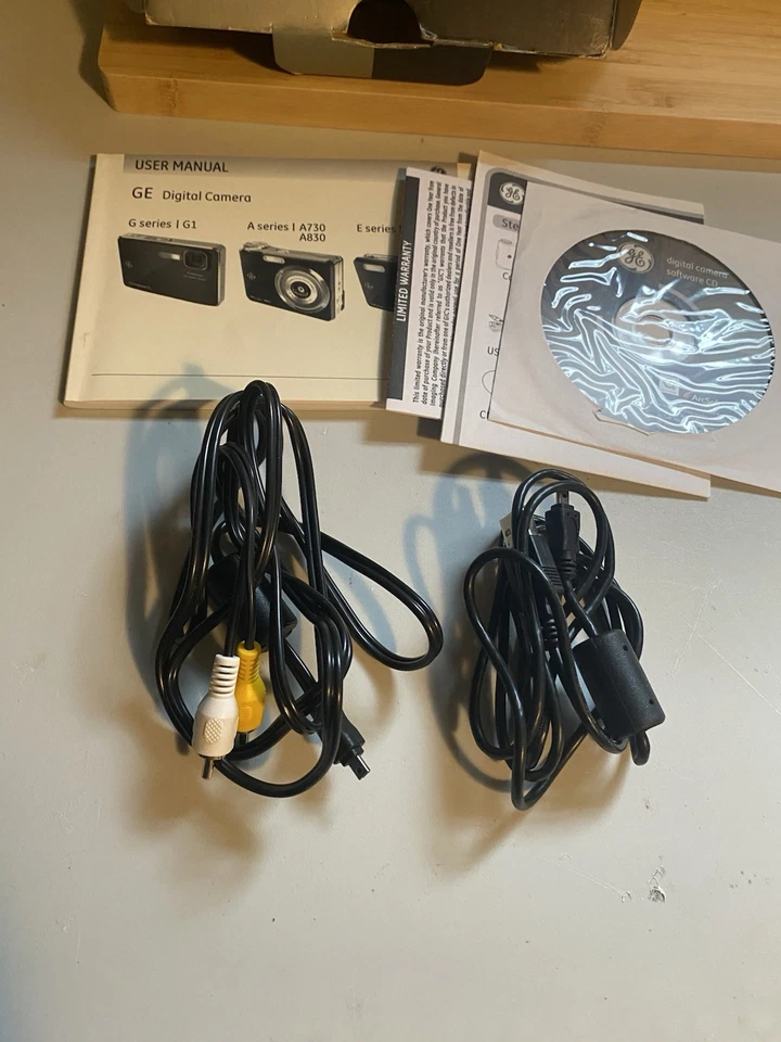 GE Smart Series A730 7.0MP Digital Camera, Tested and Works! Box, Manual - Image 4 of 4