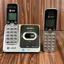AT&T Cordless Phone System Silver Black 2 Handsets Digital Answering Home Office