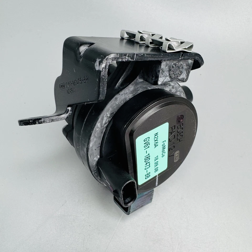 For 2017-2019 Ford Escape Lincoln MKC FORD GENUINE Coolant Water Pump 0392023208 - Image 4 of 4