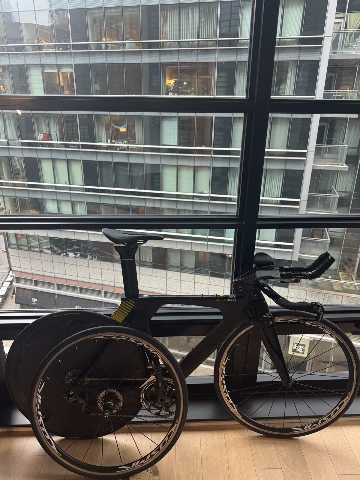 Cervelo P5 Ultegra Di2 11 Speed with Race Disc Wheel Triathl