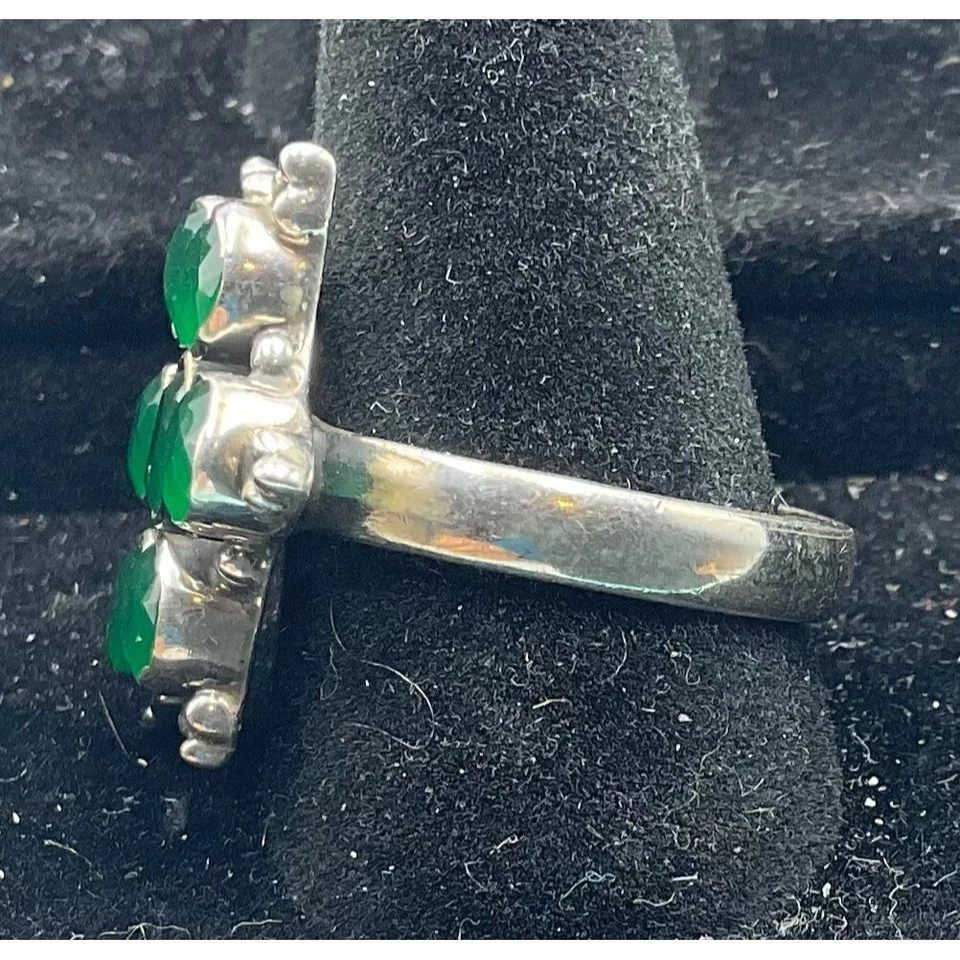 Anillo Estrella Talla 10 Facetado Vidrio Verde/Piedras Circonita Foto 4 de 4