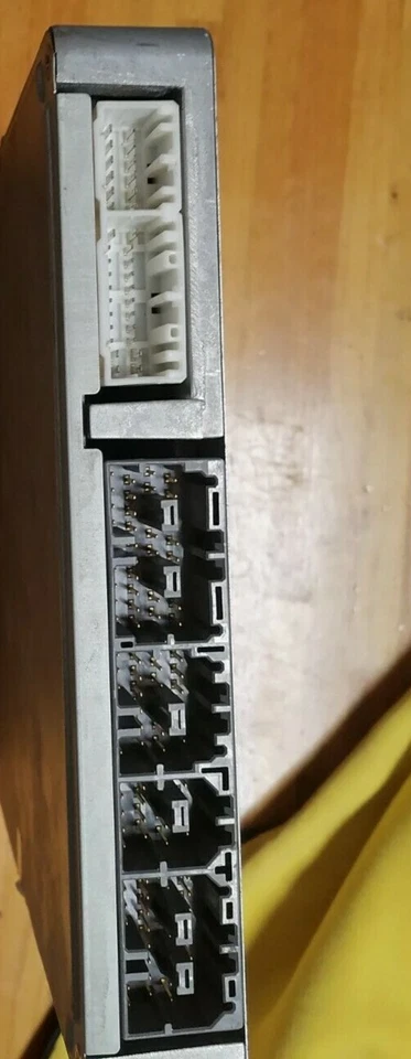 centralina motore ecu jaguar xk8 cabrio 1997 COD. 079700-8700 - Immagine 2 di 2