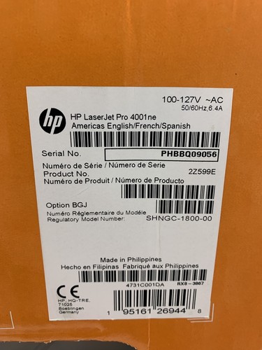 Caja de impresora láser de red monocromática HP LaserJet Pro 4001NE abierta - Imagen 2 de 11