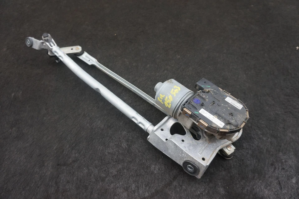 前挡风玻璃 Wiper 电机联动组件 原始设备制造商 4S1955024F 奥迪 R8 4S 2018-24 — 第 3/4 张图片