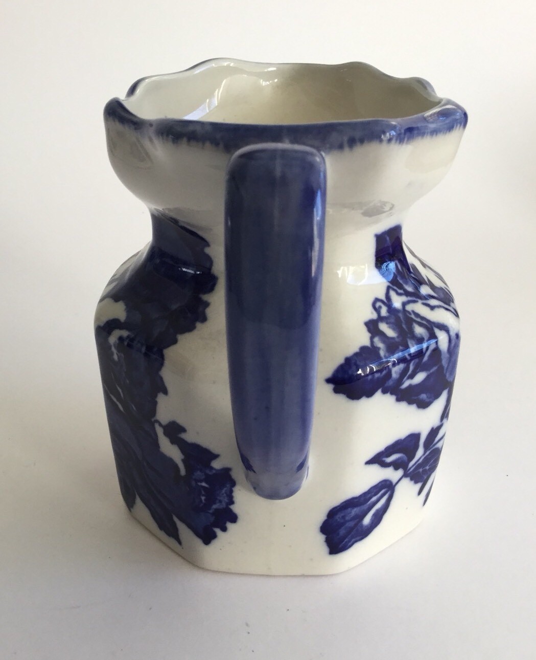 Blakeney Pottery Staffordshire Ironstone Flow Blue and White 5” Tall