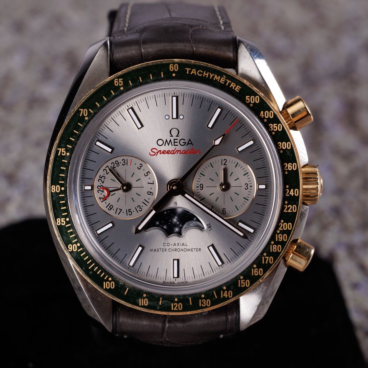 Omega Speedmaster Moonphase Gray Dial 44mm Men's Watch (2022 Omega Speedmaster Moonphase Gray Dial 44mm Men's Watch (2022