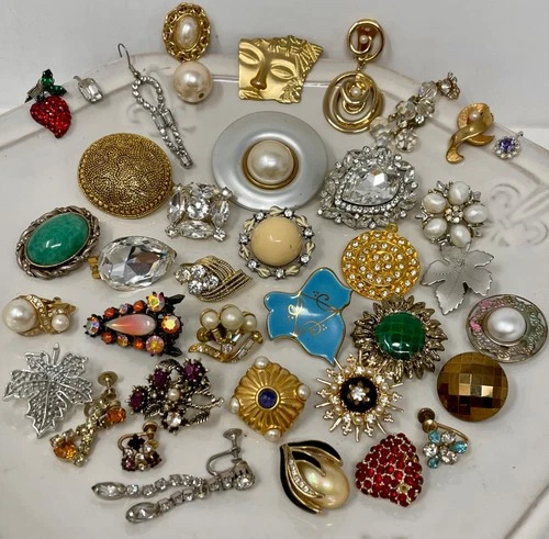 Lot Vtg Costume Jewelry Single Earrings Clip On Craft Repurpose Rhinestone M1