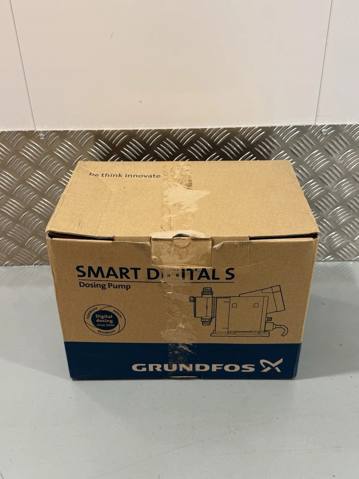 Grundfos DDC 6-10 AR-PVC/V/C-F 100-240V 50/60 Hz 500/4243 Dosing Pump Brand New 8