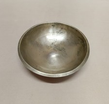 Vintage Handmade Beautiful Brass Singing Bowl Collectable.