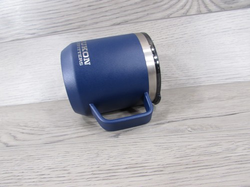 YUKON OUTFITTERS Freedom 16 oz tazza da caffè blu navy ssi stile di vita - Foto 6 di 8