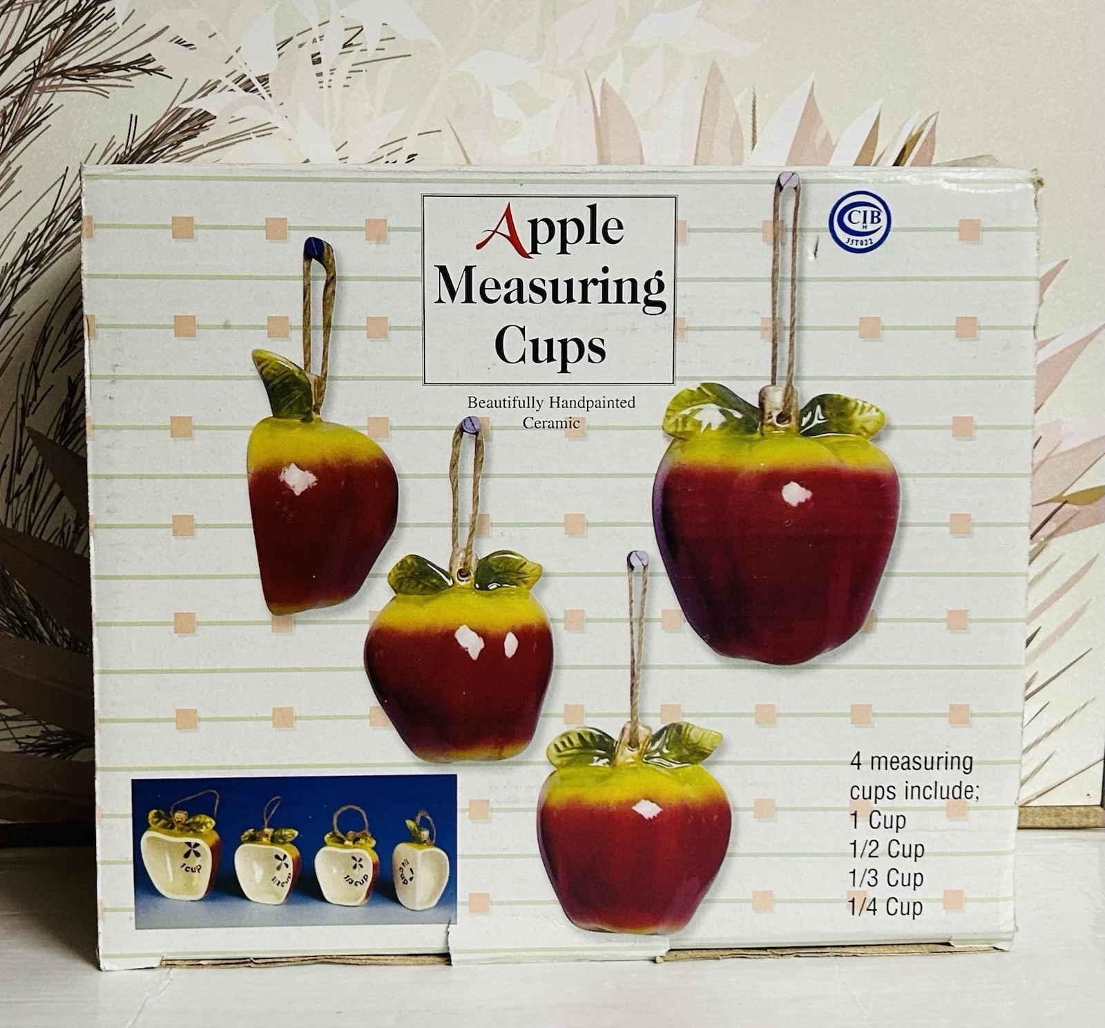 Set of 4 Vintage Ceramic Apple Measuring Cups Wall Hangings Kitchen Decor