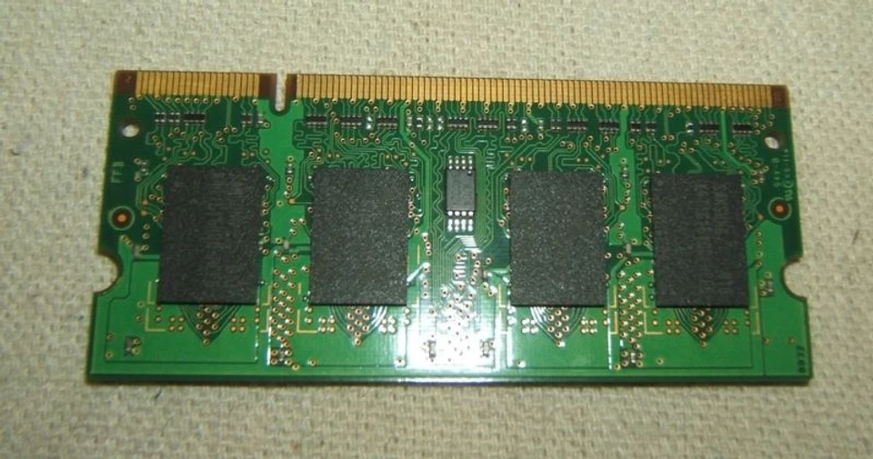 Corsair 1GB PCS3200 DDR Memory VS1GB400C3 - Image 2 of 2