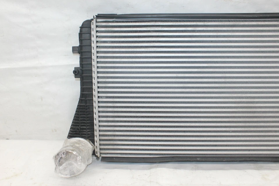 2009 AUDI TT 8J COUPE #156 2.0L FWD INTERCOOLER GENUÍNO  - Imagem 2 de 4