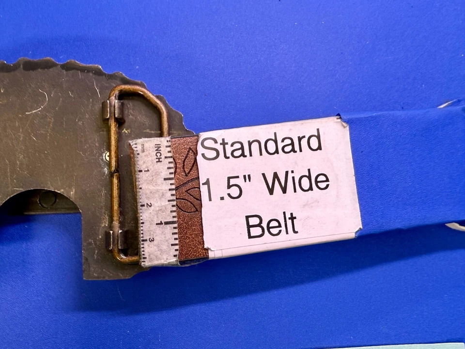 Hierro Llameante Cruz Moto Cadena Borde Encendedor Soporte Marrón Hebilla Cinturón Foto 4 de 4