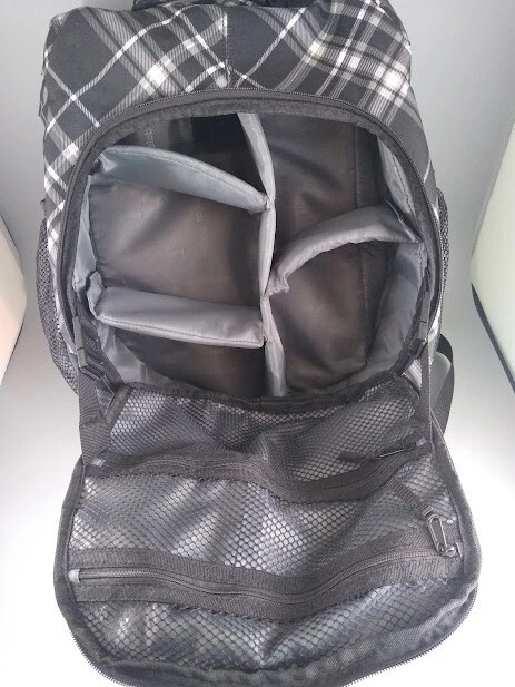 Mochila cruzada Thirty One 31 Hostess Negra Pick Me Plaid Laptop Travel Baby Foto 3 de 4
