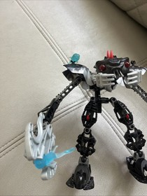 LEGO BIONICLE 8919 Mantax 2007, 100% Complete & Blue Squids Barraki 2007