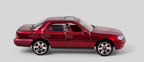 1994 LEXUS LS 400 Diorama Collectible DieCast Model Car 1:64 Red LOOSE - Picture 6 of 8