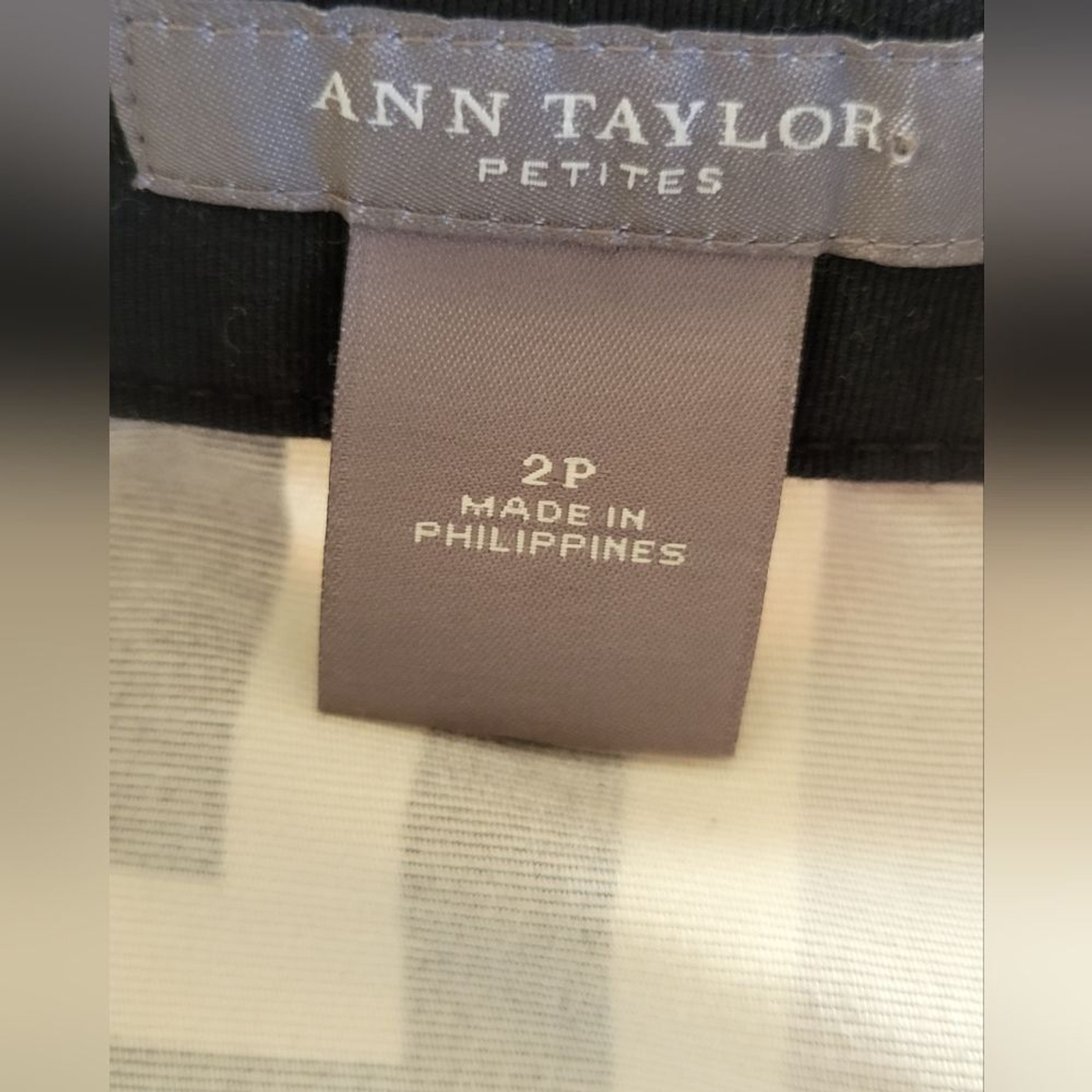 Ann Taylor Geometric Patterned Wrap Buttoned Mini… - image 2