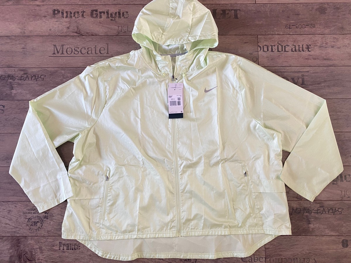 plus size nike hooded running jacket