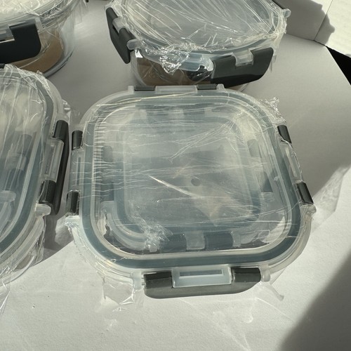 Komuee Glass Food Storage Containers, Only 11 Containers, 23 Pcs, One Broken - Picture 3 of 17
