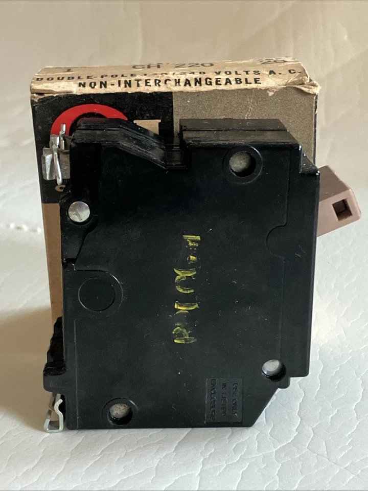 Eaton Cutler Hammer 20A 2P Circuit Breaker CH220 metal foot FULL NOTCH - Image 4 of 4