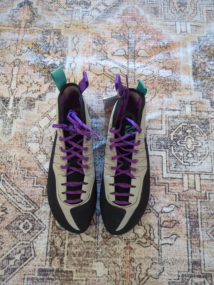 Adidas Grandstone 5.10 Zapatos de Escalada en Roca Para Hombre Talla 10us BC0866 NUEVOS CON ETIQUETAS NUEVOS Foto 4 de 4