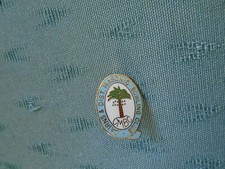 CAIRNS & DISTRICT MASONIC BOWLING CLUB AUSTRALIA - ENAMEL BOWLS PIN BADGE