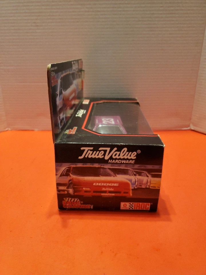 Racing Champions 1992 IROC True Value #23 púrpura 1/24 Foto 3 de 4