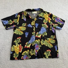 Paradise Found Women’s Button Down Grape Short Sleeve Hawaiian Shirt Size Large