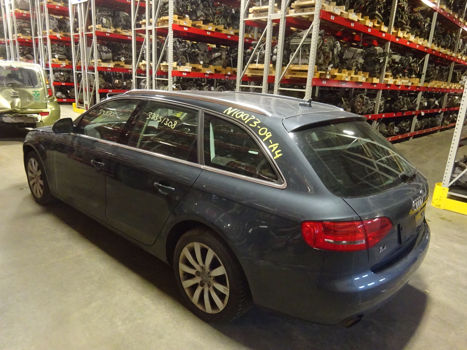 REAR DIFFERENTIAL OUT OF A 2009 AUDI A4 2.0L WITH 74,470 MILES CODE: KBU