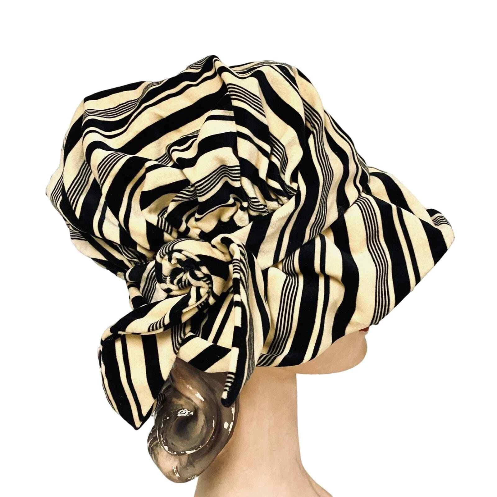 Chapeau de seau velours femme vintage Christian Dior noir rayé noir/cri des années 1960 petite tête