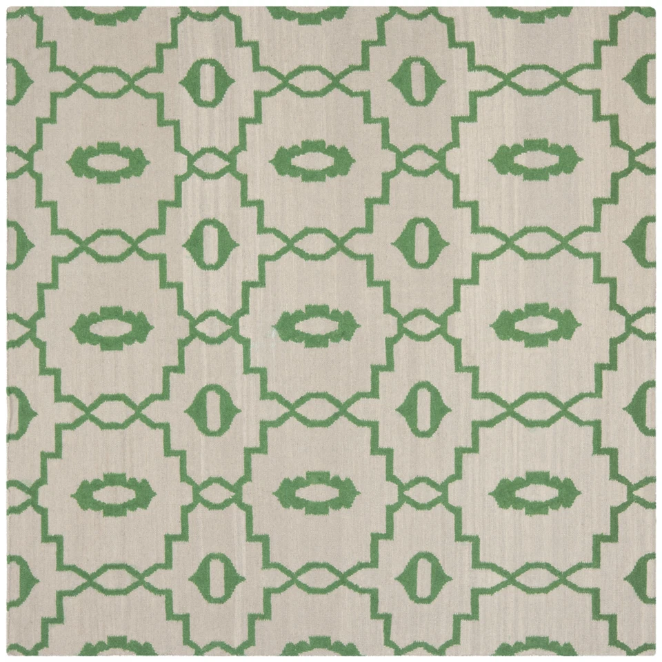 SAFAVIEH Dhurries DHU205B Handwoven Ivory / Green Rug - Image 4 of 4