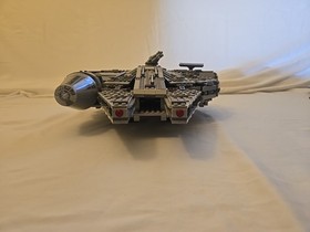 LEGO 75105 Millennium Falcon &ndash; 100% Complete w/ Manual