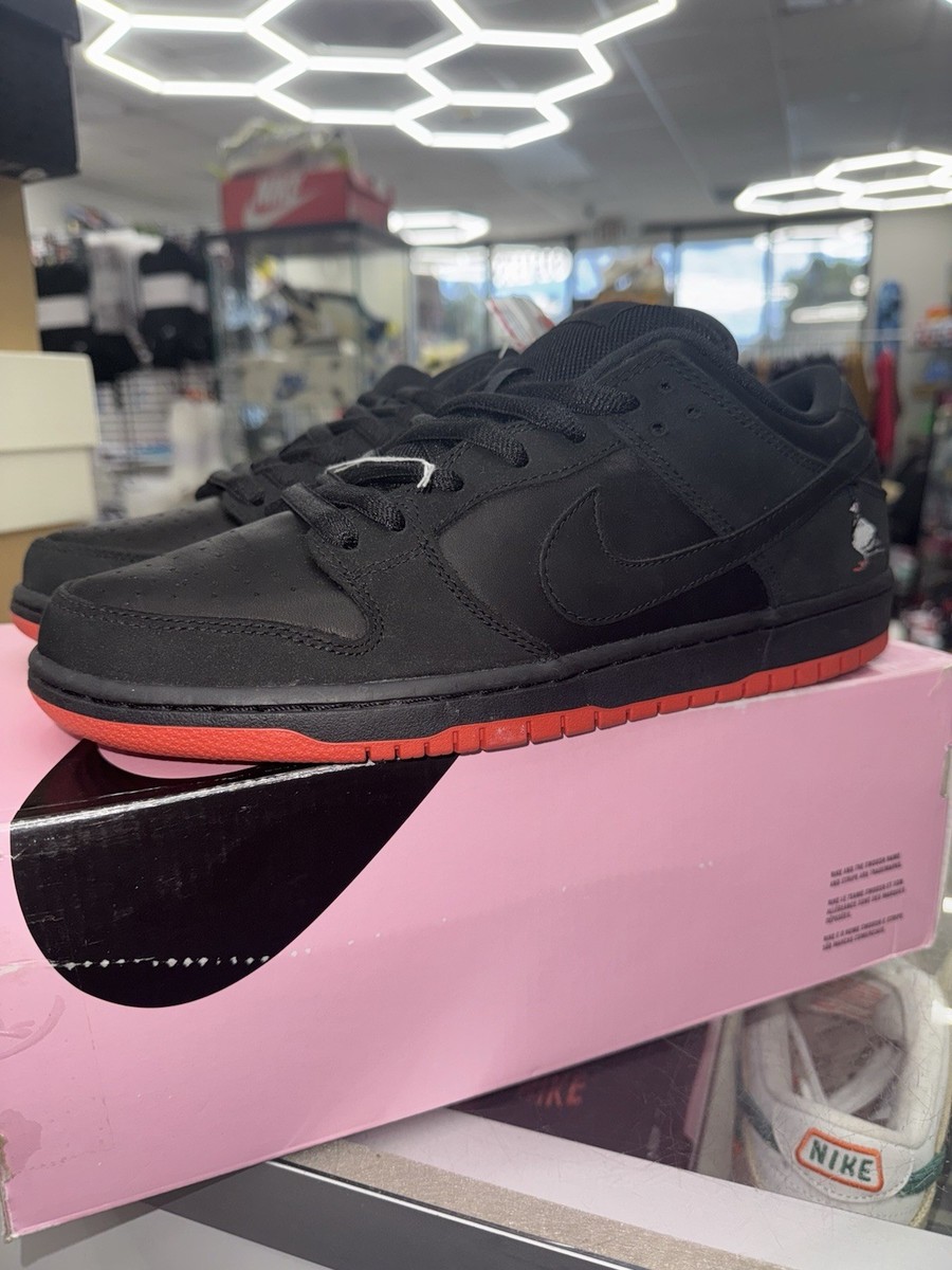 【最終価格】 STAPLE ×Nike SB Dunk Pigeon Black Staple Pigeon x Nike SB Black Pigeon Pop-Up | Hypebeast
