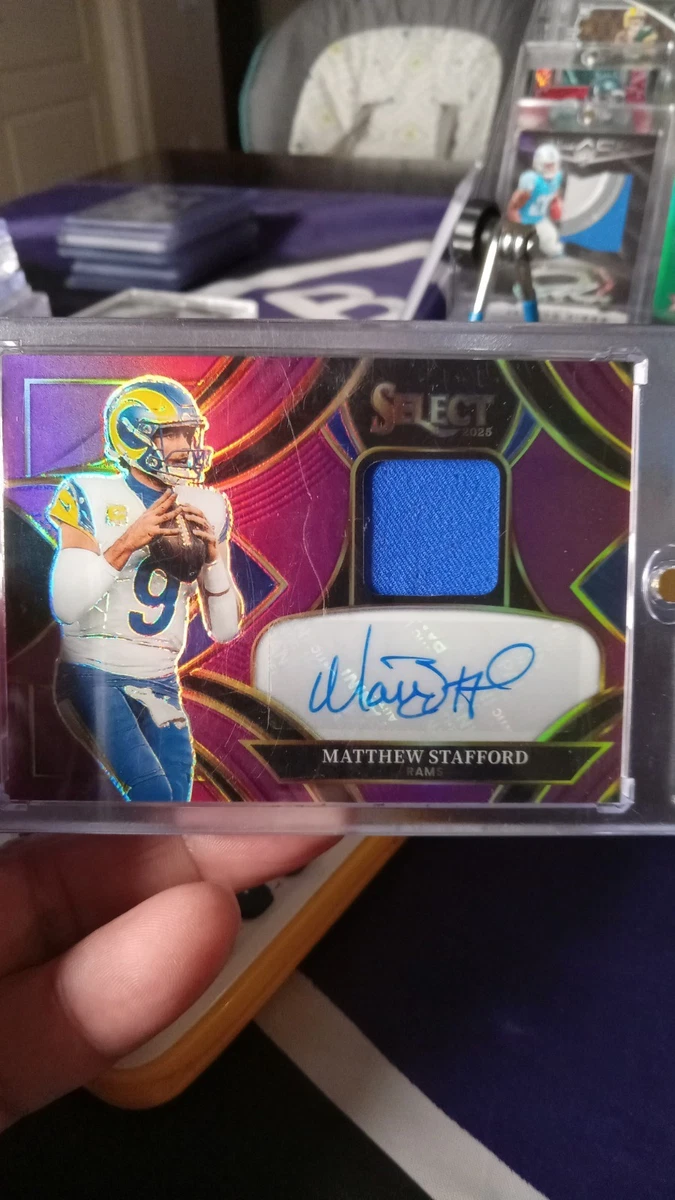 Matthew Stafford Autographed Football Sports Trading Cards