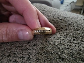 Mens 14K Gold Wedding Ring With Diamonds 4.8 Grams Weight