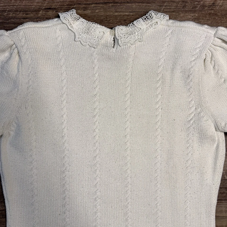 Vintage Lace White Top Floral Short Sleeve Knit Sweater - Image 4 of 4