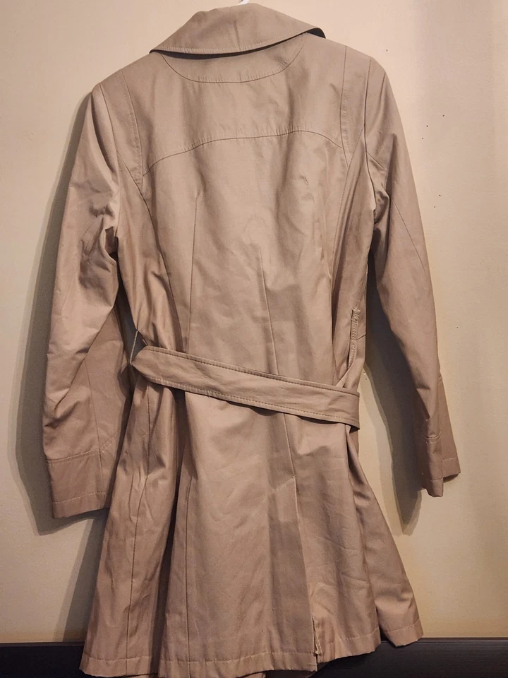 Gabardina para mujer DKNY talla M beige doble botonadura chaqueta con cinturón tostado medio Foto 3 de 4