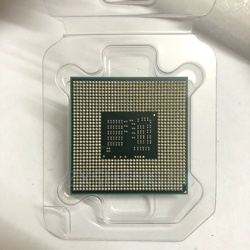 Intel Core i7-620M CPU Dual-Core 4M 2.66GHz SLBTQ Socket G1 Laptop Processor - Image 2 of 2