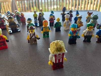 LEGO Minifigures Lot plus accessories Ninjago Spaceman Baby Pirate