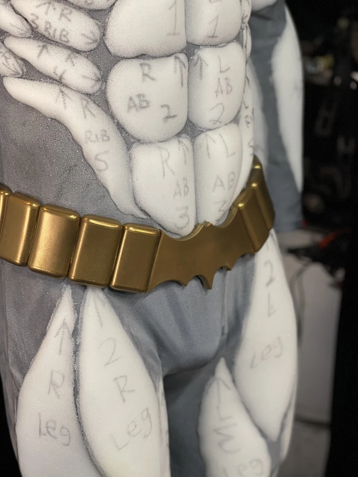 Cinturón utilitario Bat Hero dorado, uretano, hecho a mano, cosplay, envío nacional gratuito Foto 4 de 4