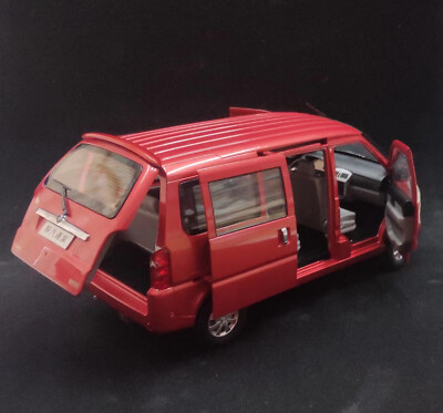 1/18 China ShanQi TongJia STJ6400A MPV 2011 Dealer diecast model