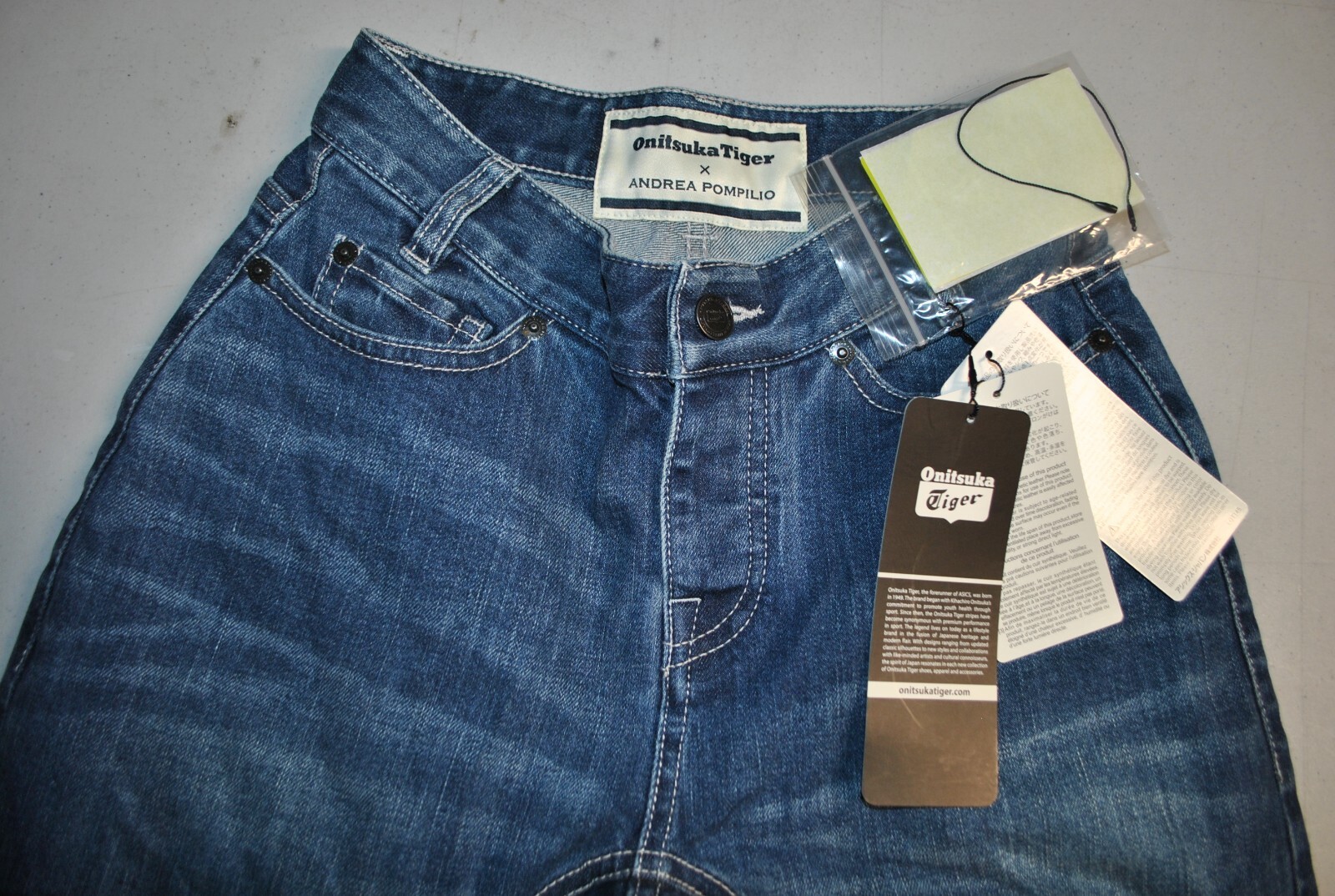 Picture 4 of 7