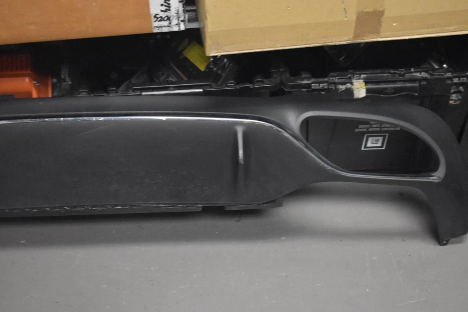 2017-2019 MERCEDES BENZ E300 4MATIC FRONT LOWER BUMPER TRIM FACTORY OEM - Image 3 of 4