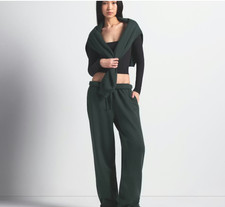 SKIMS Classic Fleece Straight Leg Pant / Size M / NWT / MSRP 191