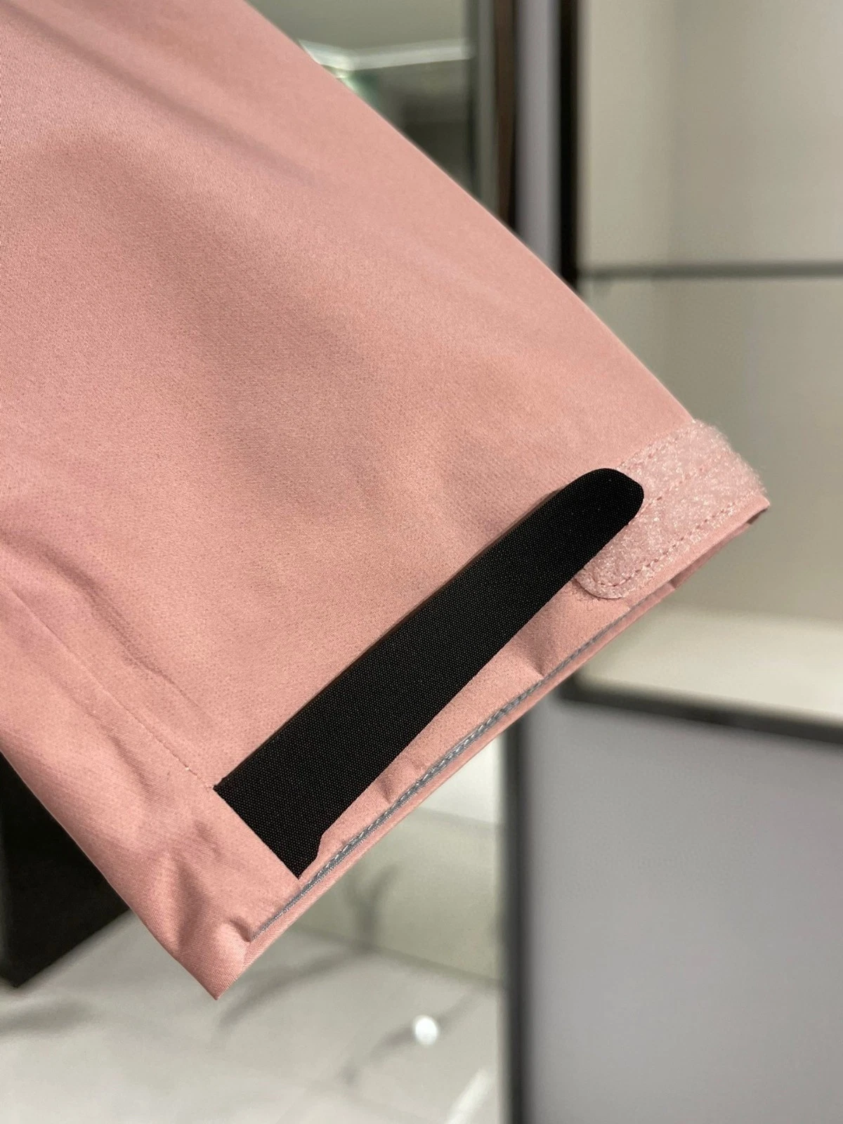 Unisex ARC Beta LT Coat Windproof Camping Outdoor Pink Travel Jackets - product detail image 9